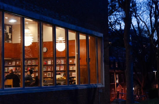 哈佛称成绩“严重通胀”引发校内激辩