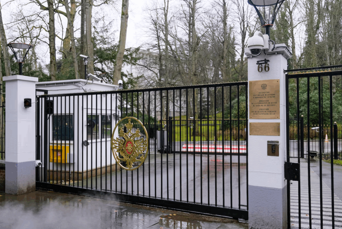 俄方警告欧盟不得动用或没收其主权资产