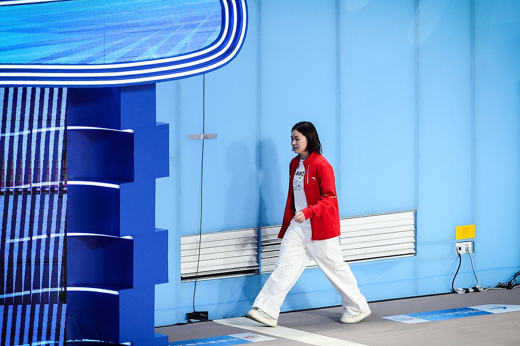 现场｜带着伤痛带着笑，全红婵长大了