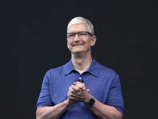 苹果据悉加紧制定接班人计划：库克最早明年退休