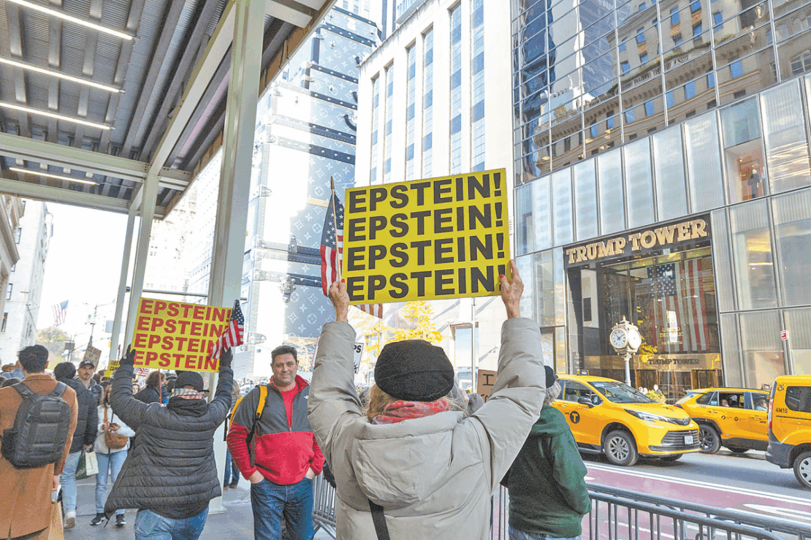 态度发生“戏剧性转变”，表示自己“没什么隐瞒”，特朗普支持公开爱泼斯坦案文件