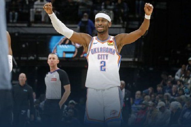 勇士惨败雷霆近7战5负！库里11分5犯&生涯首次恶犯 亚历山大28+11