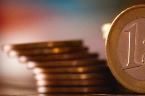 但斌“晒单”引热议：海外基金三年赚138%，一年收益却遭质疑平庸？真相藏在持仓里