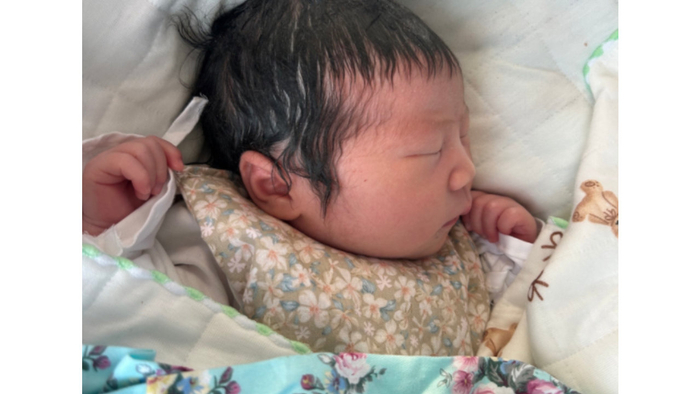 “幸福”和“悲伤”的宝宝，会有4个差异，早知道越好