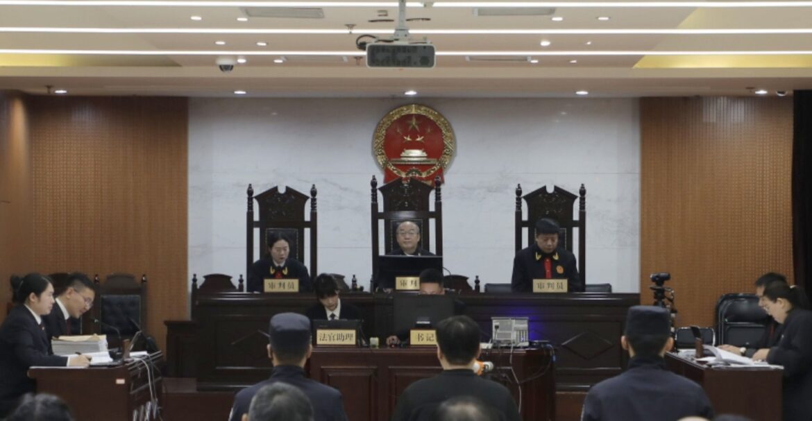 三堂会审丨精准辨别收受礼品礼金违纪和受贿犯罪