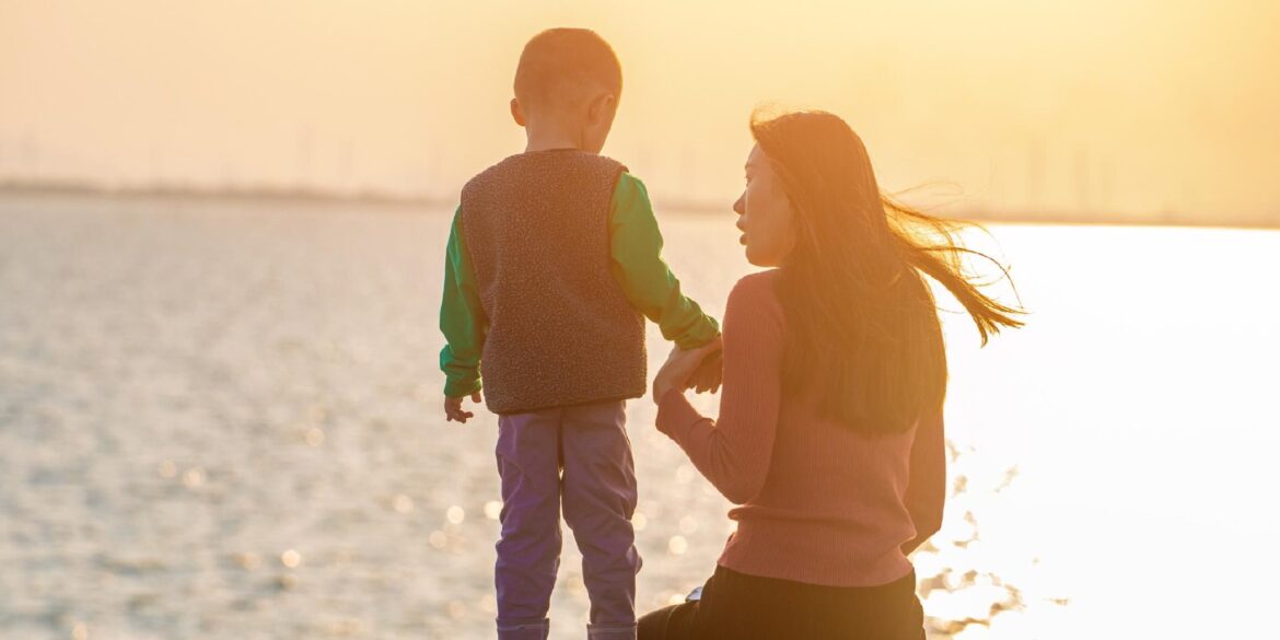 孩子爱说这4句话，说明他骨子里很自卑，父母别不在意