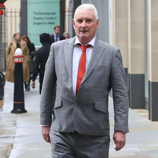 富豪妈妈亲手惩罚渣男儿子：你敢出轨？ 500万镑遗产没你份了！